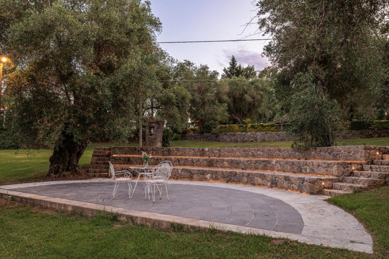 Villa Triklino Estate Áfra Exterior foto